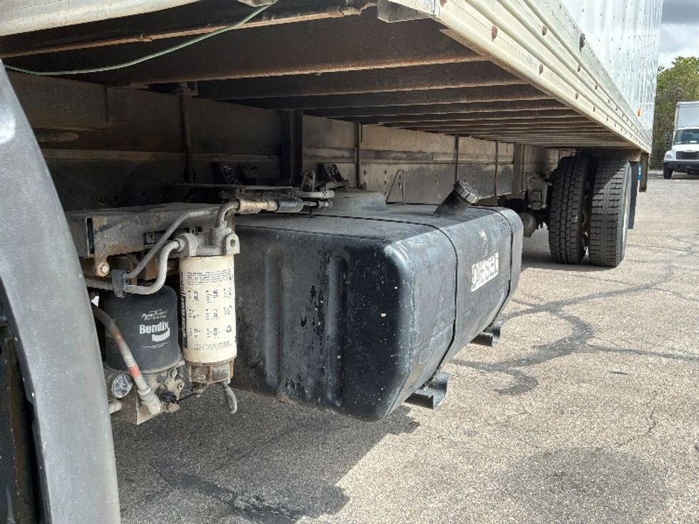 Medium Duty Box Truck-Light and Medium Duty Trucks-GMC-2008-T7F042-Austin-TX-410,000\n\t\tmiles-$ 16,000 - Image 5