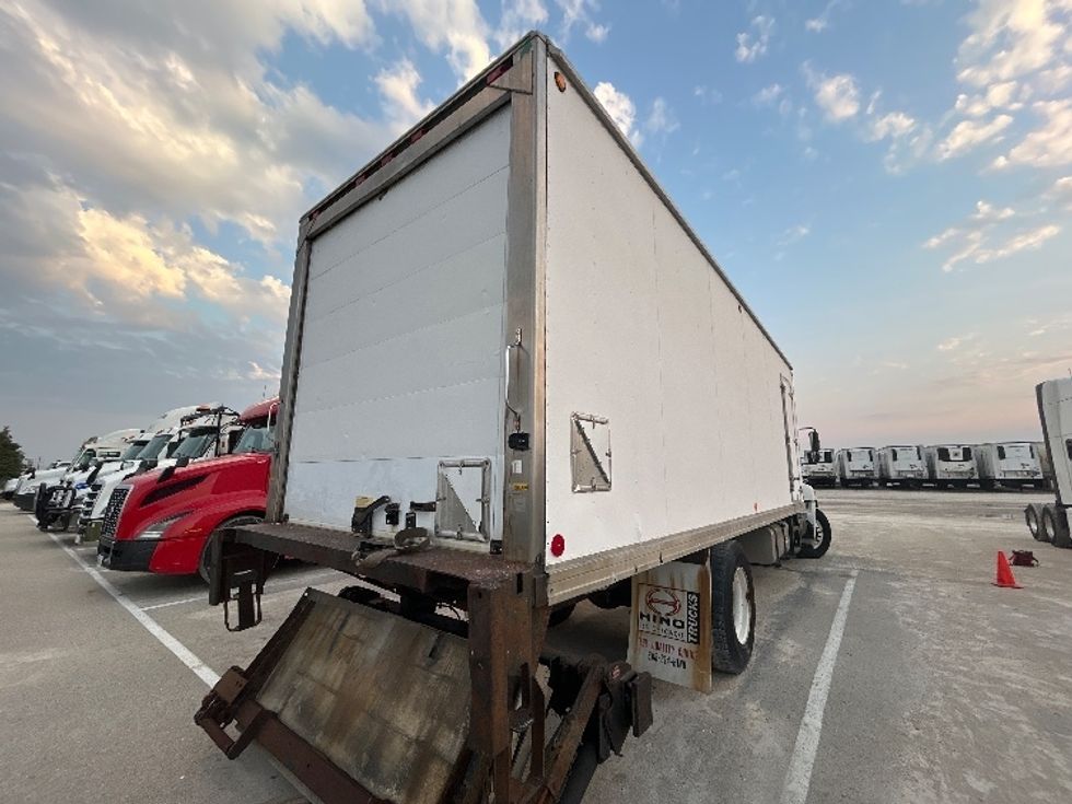 Medium Duty Box Truck-Light and Medium Duty Trucks-Hino-2011-338-Sturtevant-WI-179,743\n\t\tmiles-$ 12,000 - Image 11