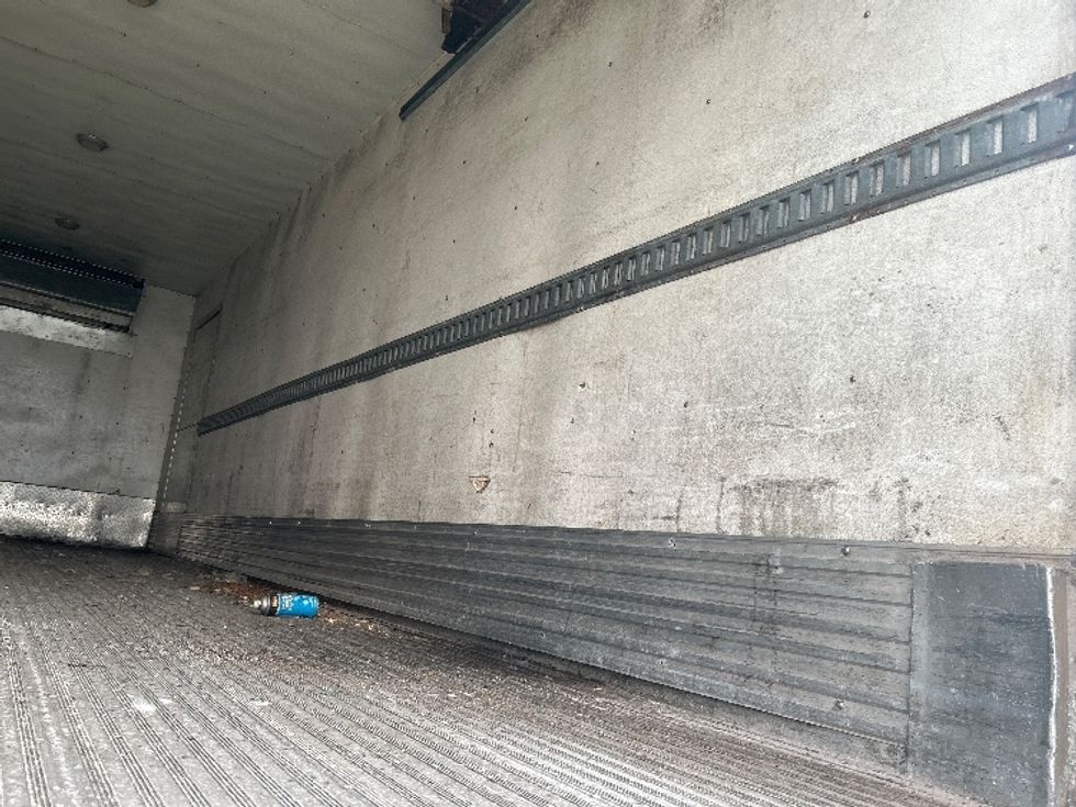 Medium Duty Box Truck-Light and Medium Duty Trucks-Hino-2011-338-Sturtevant-WI-182,380\n\t\tmiles-$ 12,500 - Image 11