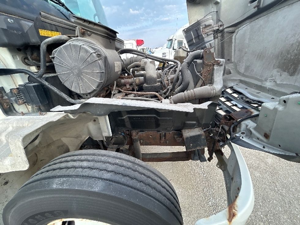 Medium Duty Box Truck-Light and Medium Duty Trucks-Hino-2011-338-Sturtevant-WI-182,380\n\t\tmiles-$ 12,500 - Image 22