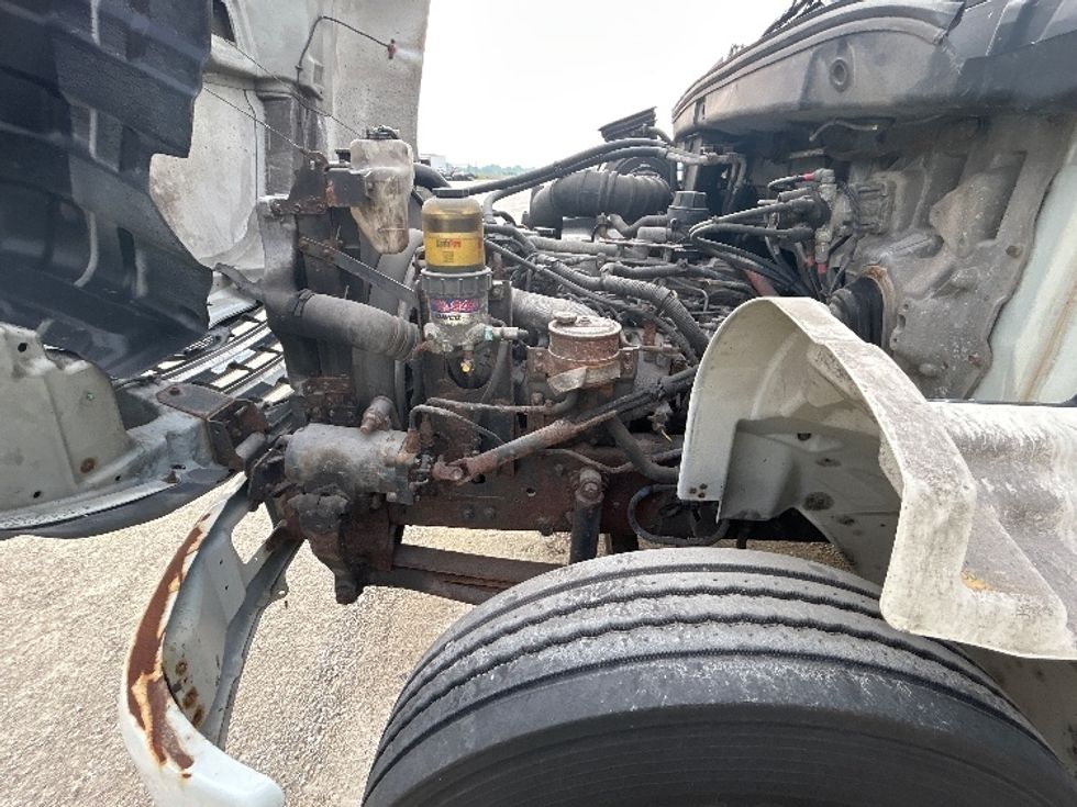 Medium Duty Box Truck-Light and Medium Duty Trucks-Hino-2011-338-Sturtevant-WI-182,380\n\t\tmiles-$ 12,500 - Image 23