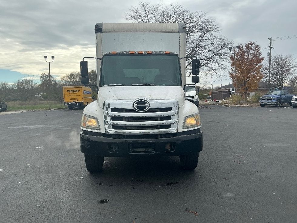 Medium Duty Box Truck-Light and Medium Duty Trucks-Hino-2012-268-Lexington-KY-195,254\n\t\tmiles-$ 30,000 - Image 2