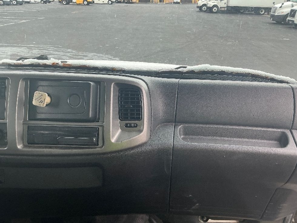 Medium Duty Box Truck-Light and Medium Duty Trucks-Hino-2012-268-Lexington-KY-195,254\n\t\tmiles-$ 30,000 - Image 20