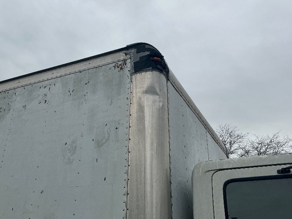 Medium Duty Box Truck-Light and Medium Duty Trucks-Hino-2012-268-Lexington-KY-195,254\n\t\tmiles-$ 30,000 - Image 24