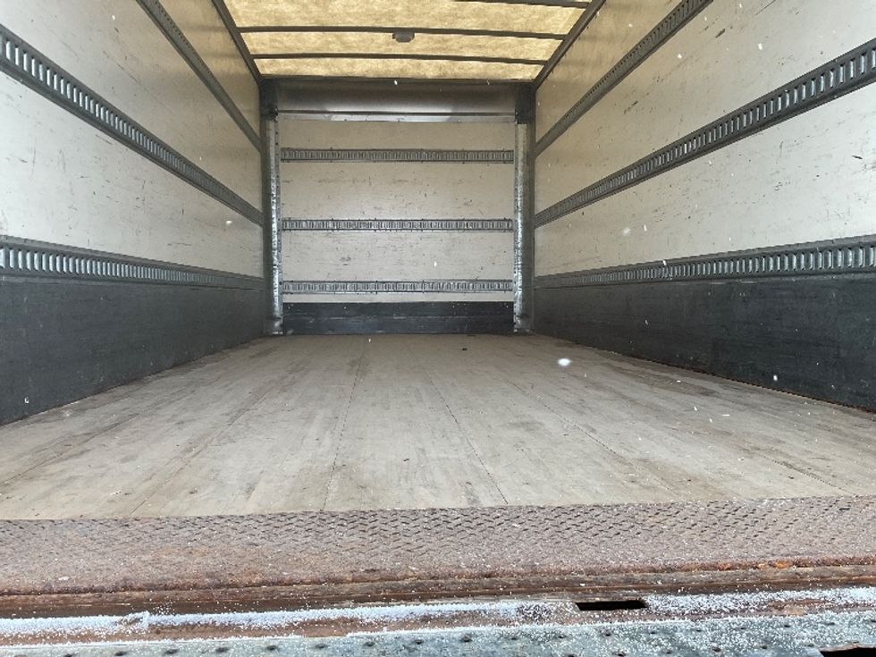 Medium Duty Box Truck-Light and Medium Duty Trucks-Hino-2013-195-Etobicoke-ON-268,021\n\t\tkm-$ 25,000 - Image 10