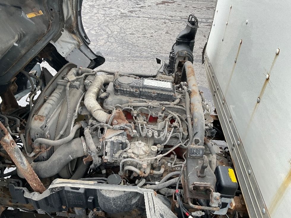 Medium Duty Box Truck-Light and Medium Duty Trucks-Hino-2013-195-Etobicoke-ON-268,021\n\t\tkm-$ 25,000 - Image 24