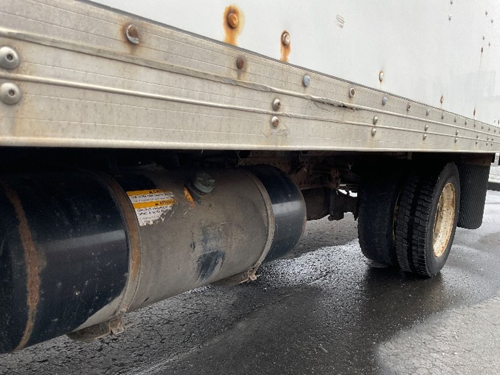 Medium Duty Box Truck-Light and Medium Duty Trucks-Hino-2013-195-Etobicoke-ON-268,021\n\t\tkm-$ 25,000 - Image 5