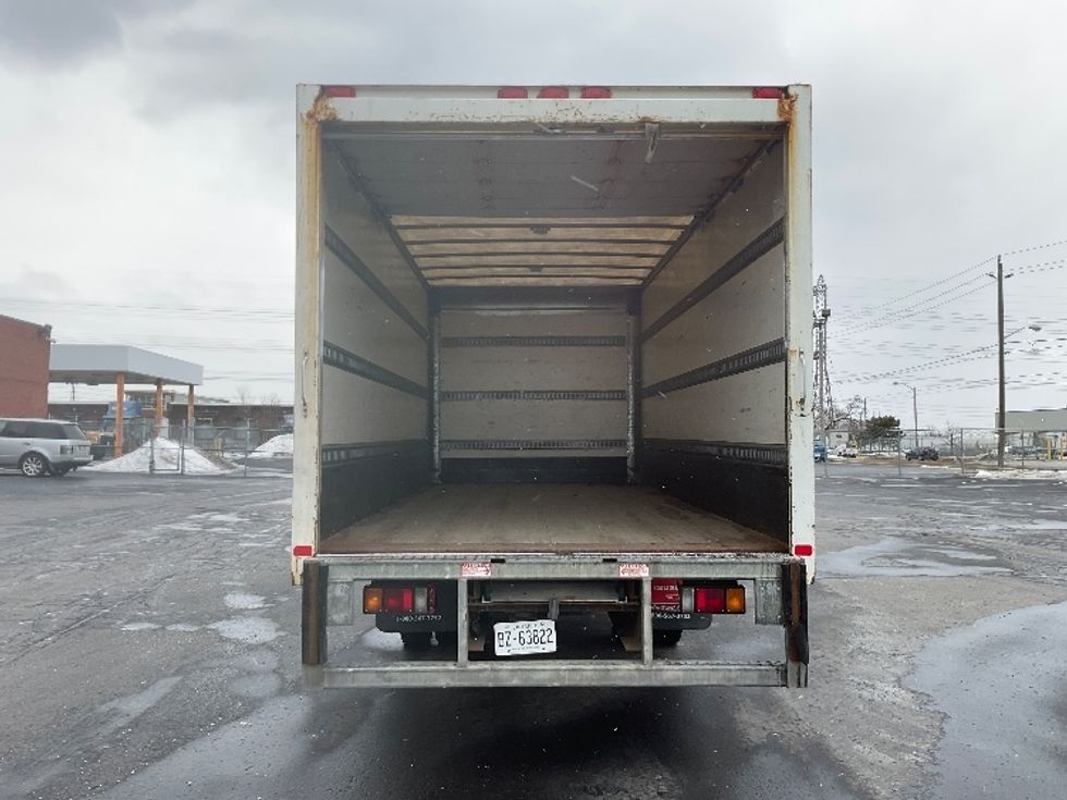 Medium Duty Box Truck-Light and Medium Duty Trucks-Hino-2013-195-Etobicoke-ON-268,021\n\t\tkm-$ 25,000 - Image 8