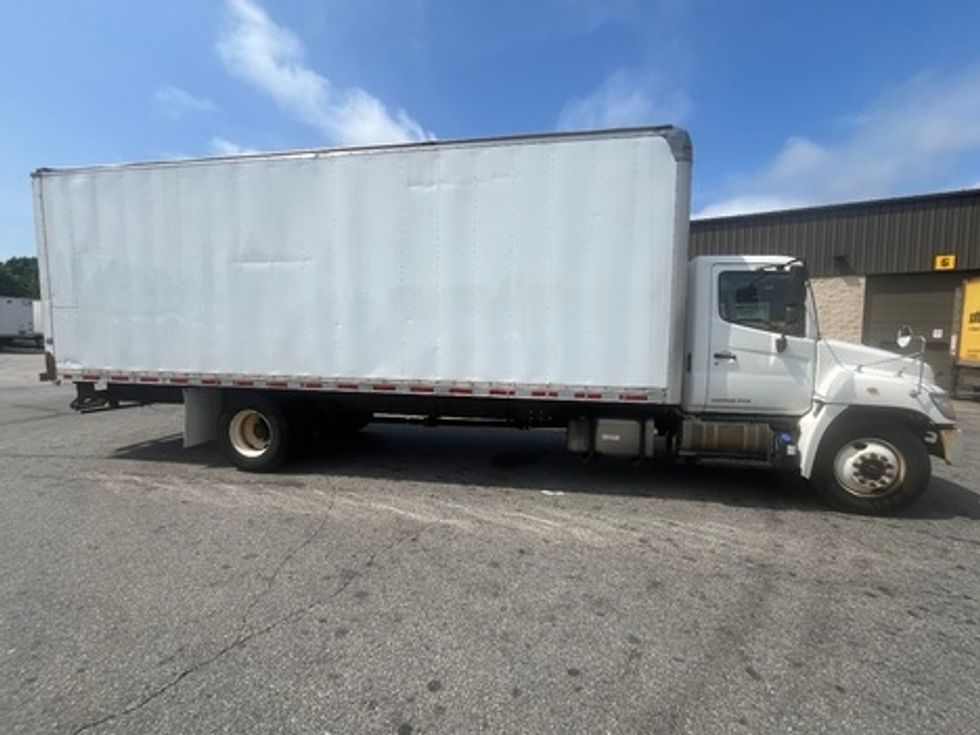 Medium Duty Box Truck-Light and Medium Duty Trucks-Hino-2013-268-Fitchburg-MA-238,662\n\t\tmiles-$ 25,500 - Image 12
