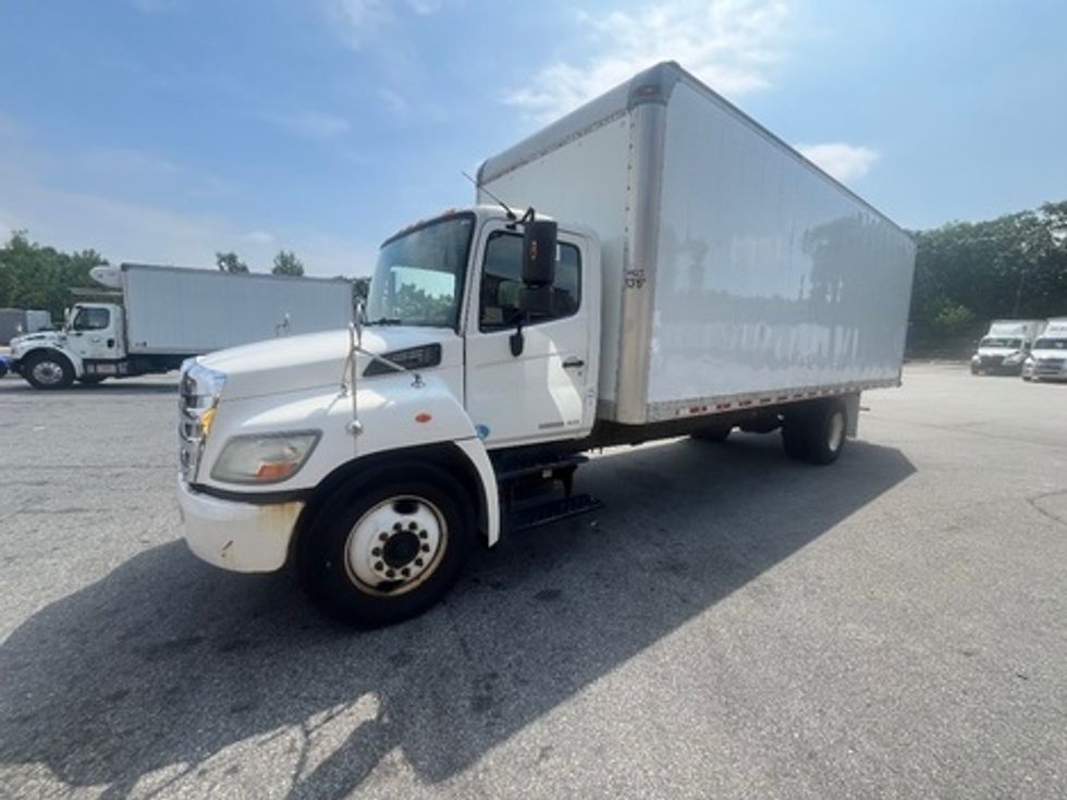 Medium Duty Box Truck-Light and Medium Duty Trucks-Hino-2013-268-Fitchburg-MA-238,662\n\t\tmiles-$ 25,500 - Image 3