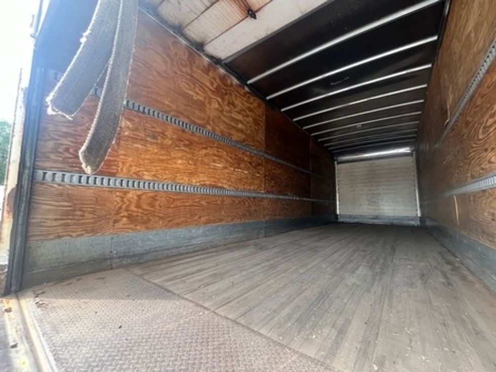 Medium Duty Box Truck-Light and Medium Duty Trucks-Hino-2013-268-Fitchburg-MA-238,662\n\t\tmiles-$ 25,500 - Image 9