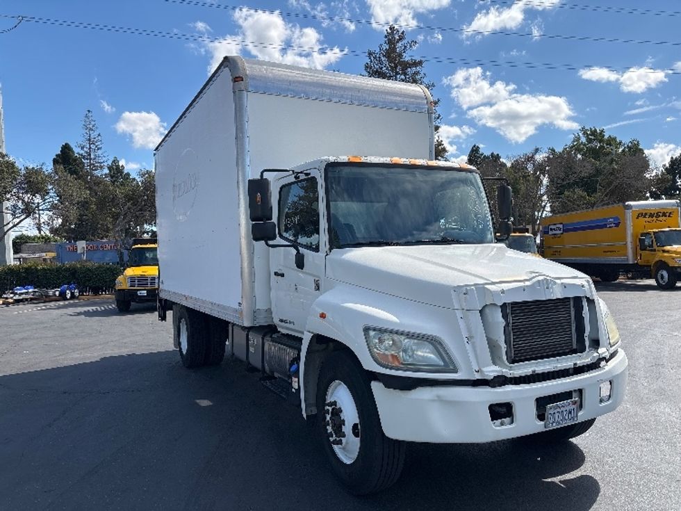 Medium Duty Box Truck-Light and Medium Duty Trucks-Hino-2013-268-Santa Clara-CA-55,421\n\t\tmiles-$ 38,250 - Image 1
