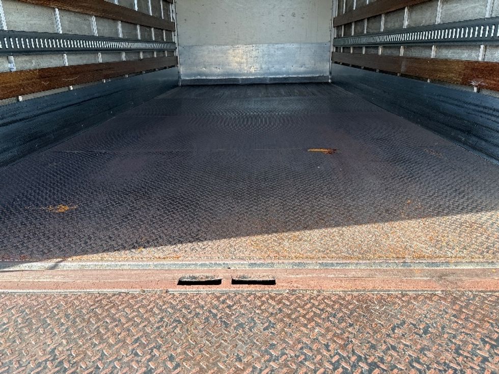 Medium Duty Box Truck-Light and Medium Duty Trucks-Hino-2013-268-Santa Clara-CA-55,421\n\t\tmiles-$ 38,250 - Image 10