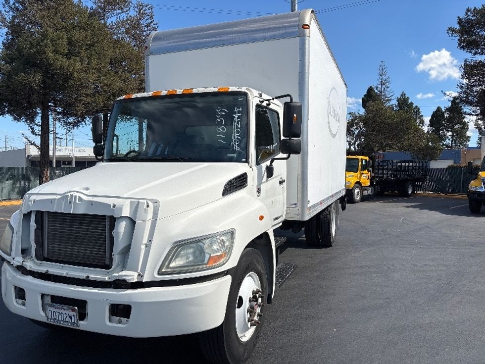 Medium Duty Box Truck-Light and Medium Duty Trucks-Hino-2013-268-Santa Clara-CA-55,421\n\t\tmiles-$ 38,250 - Image 3