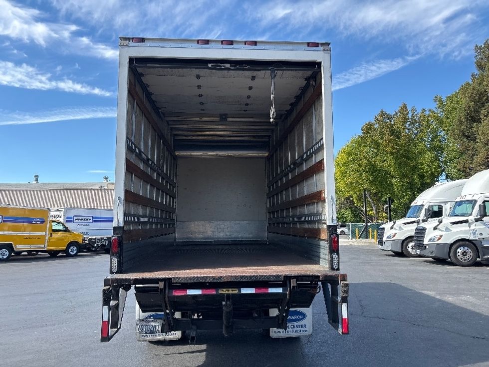 Medium Duty Box Truck-Light and Medium Duty Trucks-Hino-2013-268-Santa Clara-CA-55,421\n\t\tmiles-$ 38,250 - Image 8