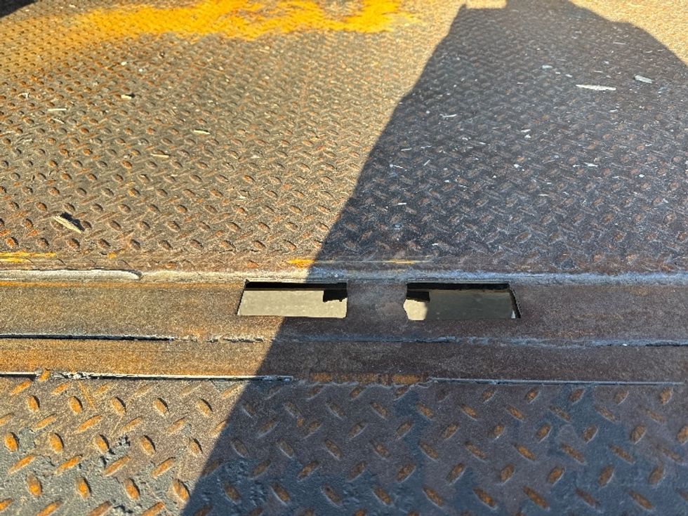 Medium Duty Box Truck-Light and Medium Duty Trucks-Hino-2013-338-Parsippany-NJ-300,591\n\t\tmiles-$ 20,000 - Image 10