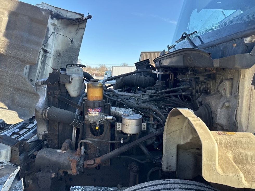 Medium Duty Box Truck-Light and Medium Duty Trucks-Hino-2013-338-Parsippany-NJ-300,591\n\t\tmiles-$ 20,000 - Image 24