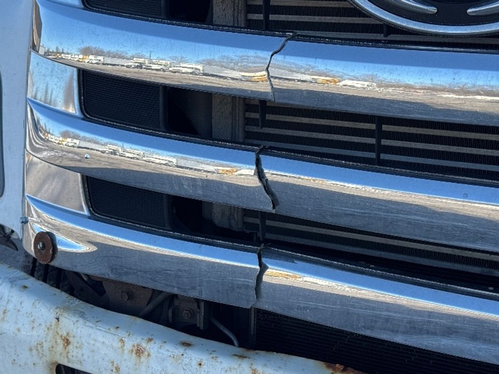 Medium Duty Box Truck-Light and Medium Duty Trucks-Hino-2013-338-Parsippany-NJ-300,591\n\t\tmiles-$ 20,000 - Image 25