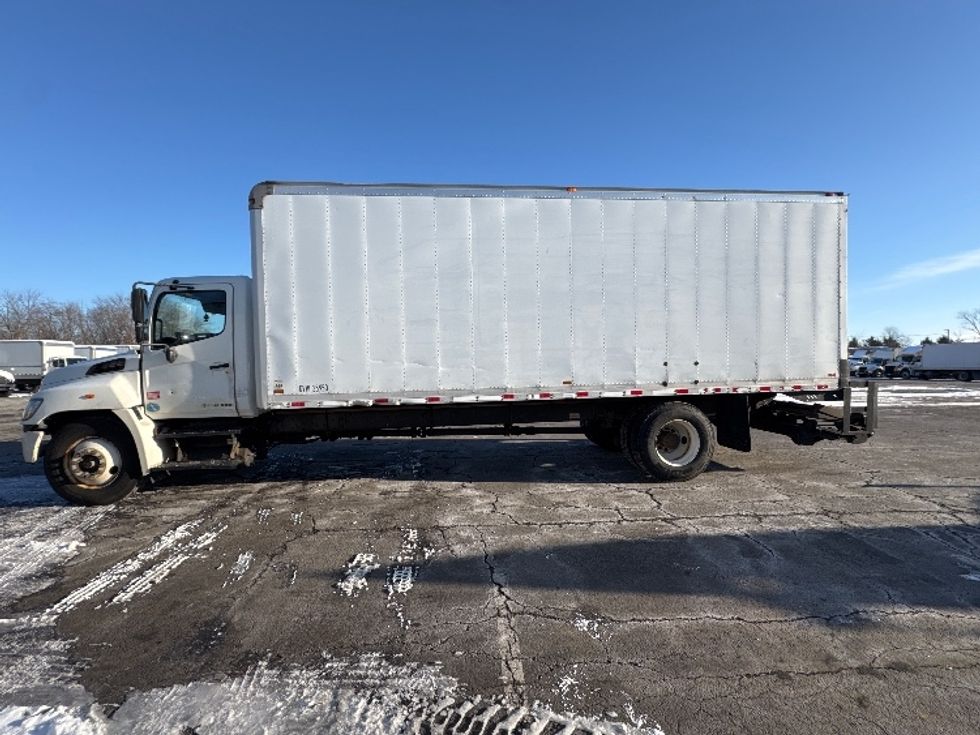 Medium Duty Box Truck-Light and Medium Duty Trucks-Hino-2013-338-Parsippany-NJ-300,591\n\t\tmiles-$ 20,000 - Image 4