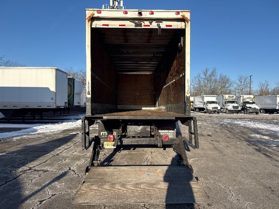 Medium Duty Box Truck-Light and Medium Duty Trucks-Hino-2013-338-Parsippany-NJ-300,591\n\t\tmiles-$ 20,000 - Image 9