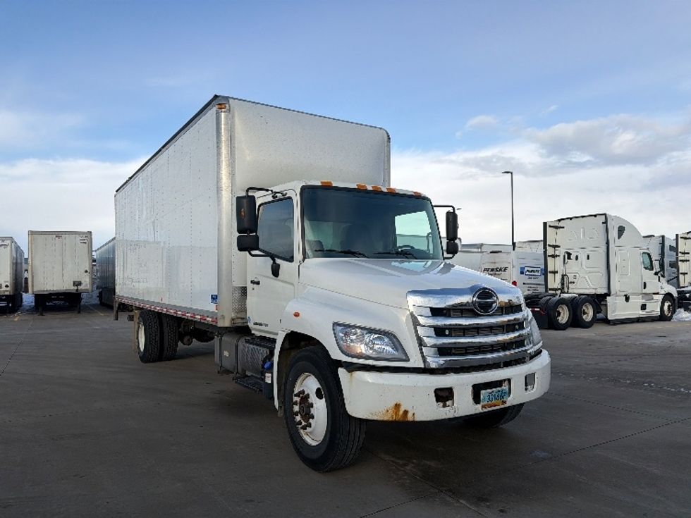 Medium Duty Box Truck-Light and Medium Duty Trucks-Hino-2013-338-West Fargo-ND-209,174\n\t\tmiles-$ 31,250 - Image 1