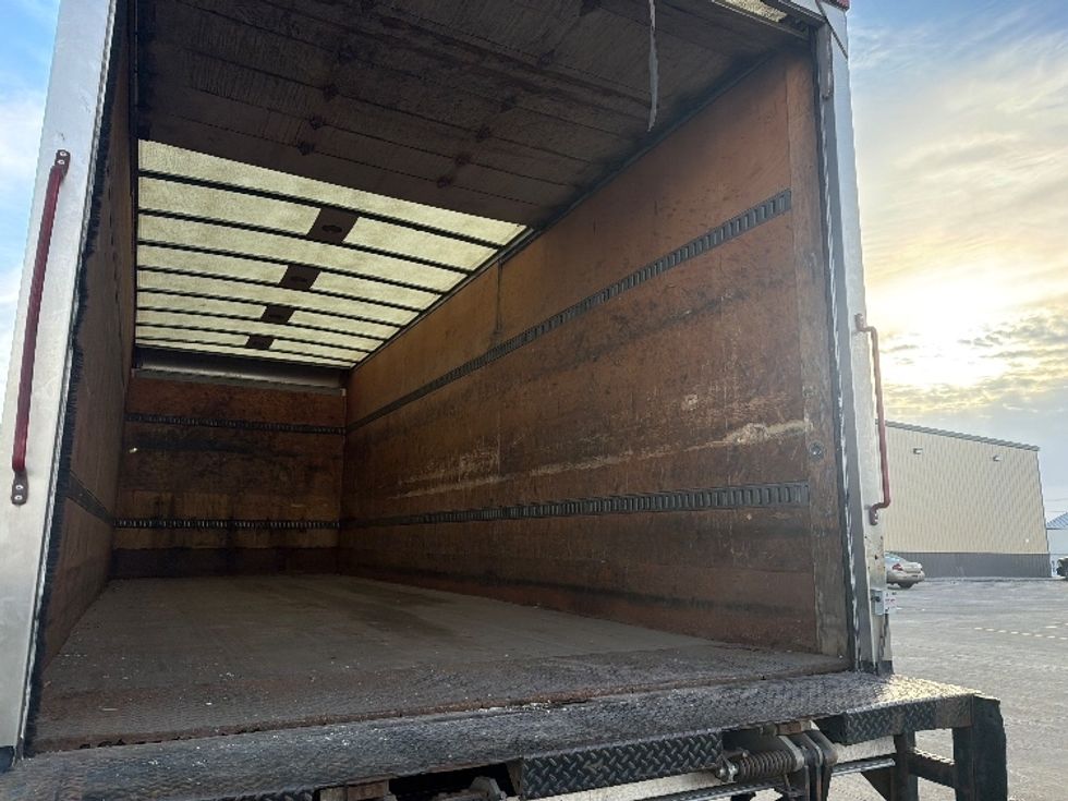 Medium Duty Box Truck-Light and Medium Duty Trucks-Hino-2013-338-West Fargo-ND-209,174\n\t\tmiles-$ 31,250 - Image 12