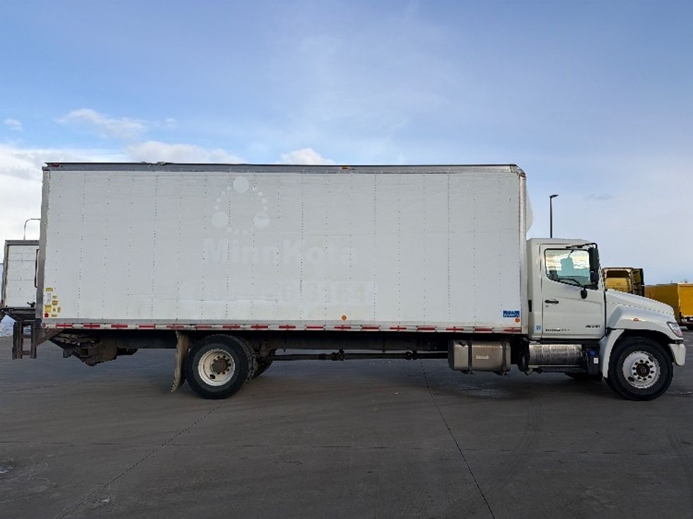 Medium Duty Box Truck-Light and Medium Duty Trucks-Hino-2013-338-West Fargo-ND-209,174\n\t\tmiles-$ 31,250 - Image 15