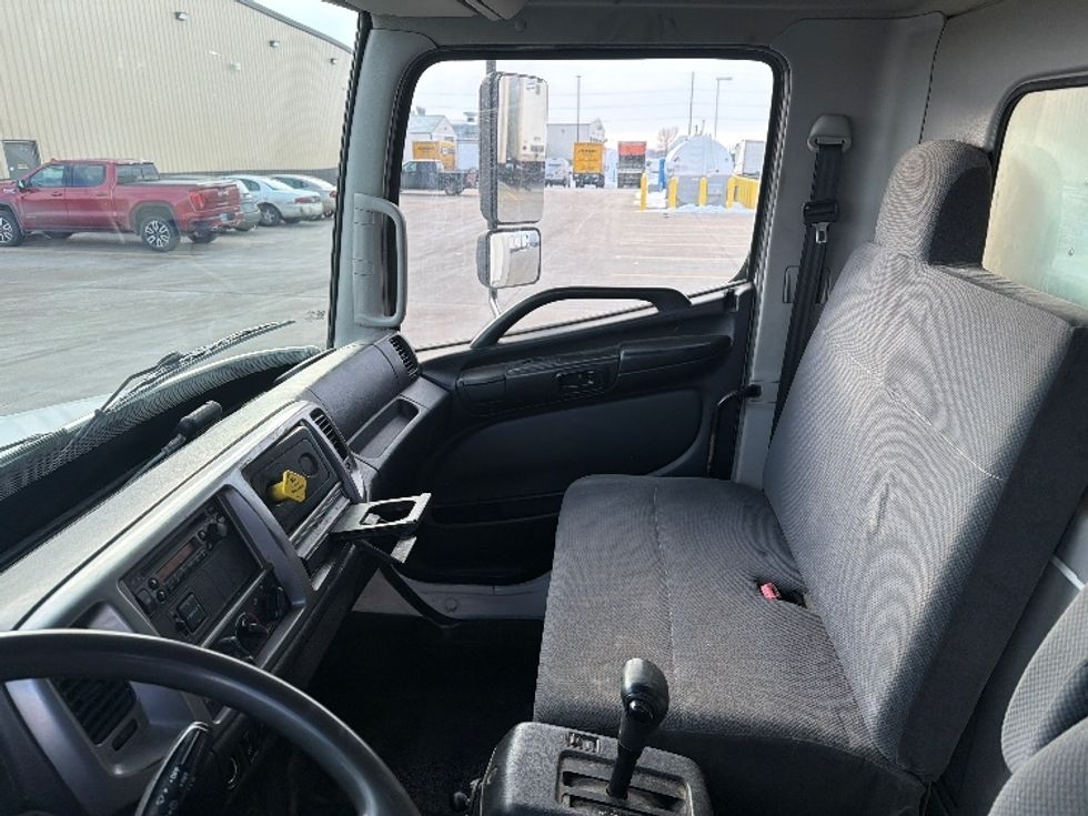 Medium Duty Box Truck-Light and Medium Duty Trucks-Hino-2013-338-West Fargo-ND-209,174\n\t\tmiles-$ 31,250 - Image 19