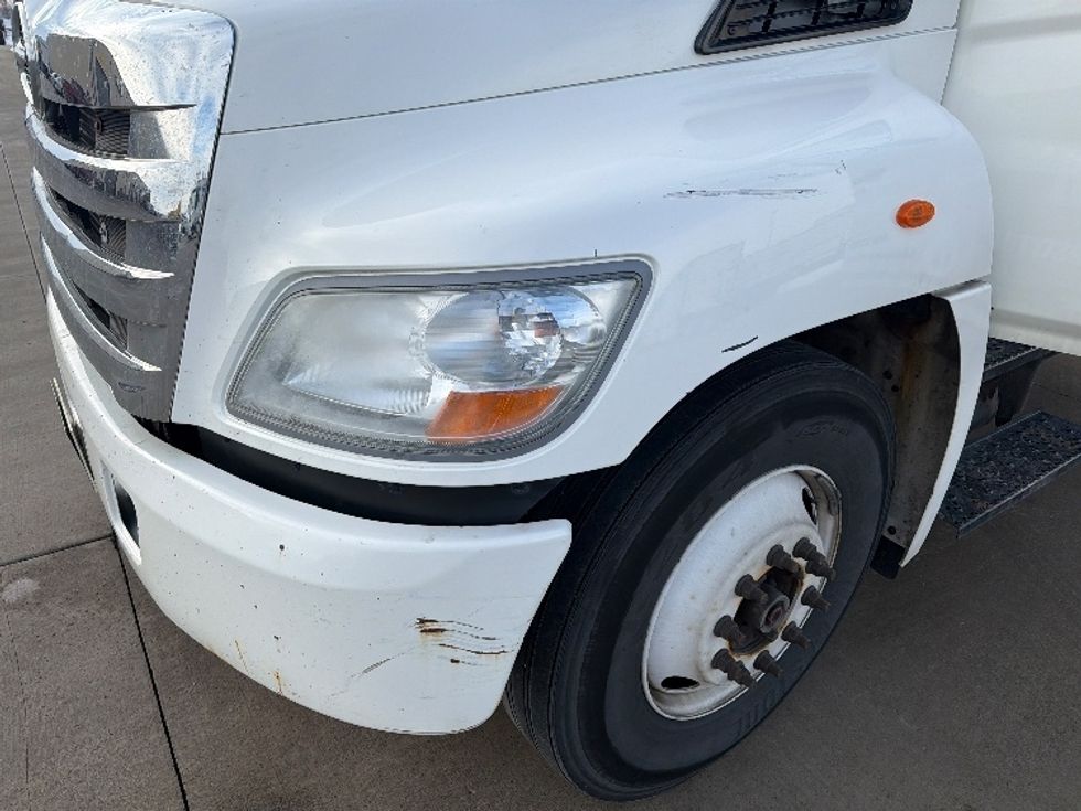 Medium Duty Box Truck-Light and Medium Duty Trucks-Hino-2013-338-West Fargo-ND-209,174\n\t\tmiles-$ 31,250 - Image 26