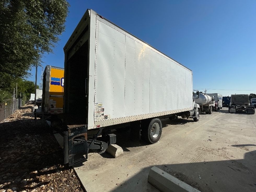 Medium Duty Box Truck-Light and Medium Duty Trucks-Hino-2014-268-Round Rock-TX-327,676\n\t\tmiles-$ 24,000 - Image 13