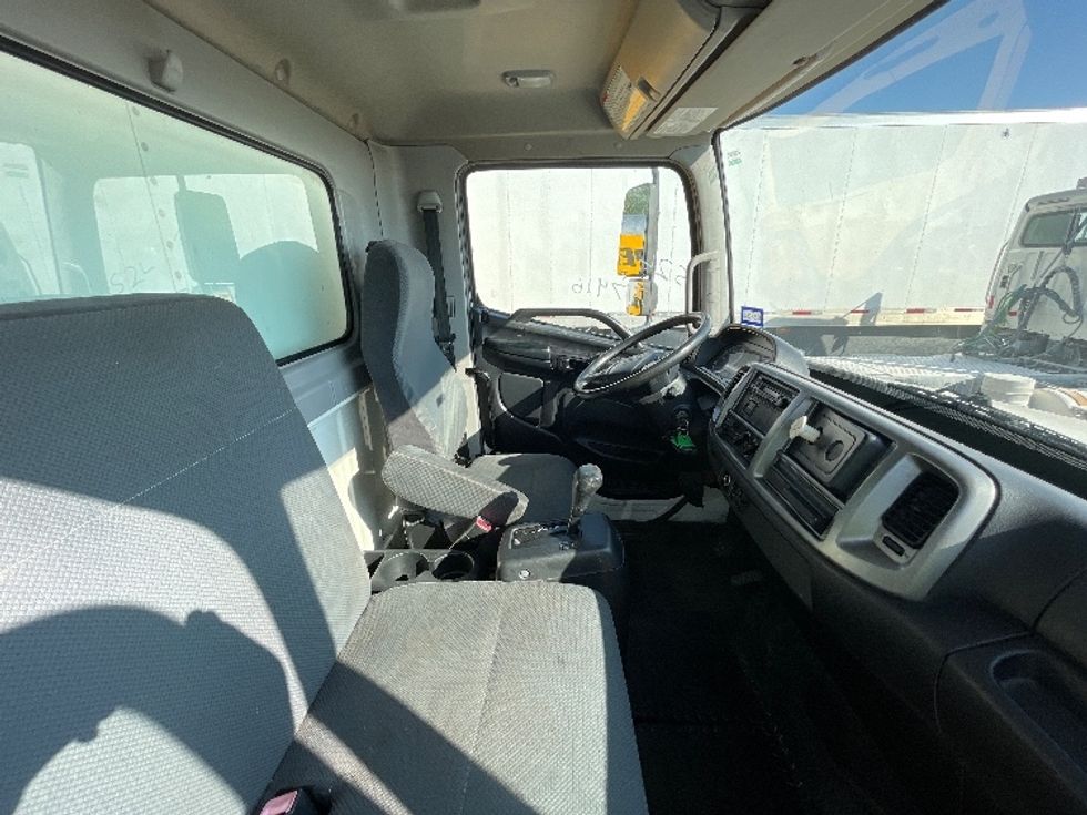 Medium Duty Box Truck-Light and Medium Duty Trucks-Hino-2014-268-Round Rock-TX-327,676\n\t\tmiles-$ 24,000 - Image 22