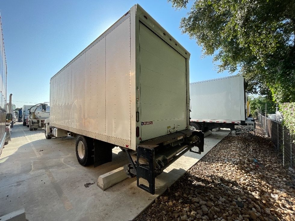 Medium Duty Box Truck-Light and Medium Duty Trucks-Hino-2014-268-Round Rock-TX-327,676\n\t\tmiles-$ 24,000 - Image 6