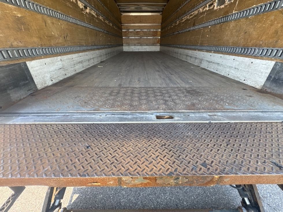 Medium Duty Box Truck-Light and Medium Duty Trucks-Hino-2014-338-Brooklyn Park-MN-212,953\n\t\tmiles-$ 31,500 - Image 10
