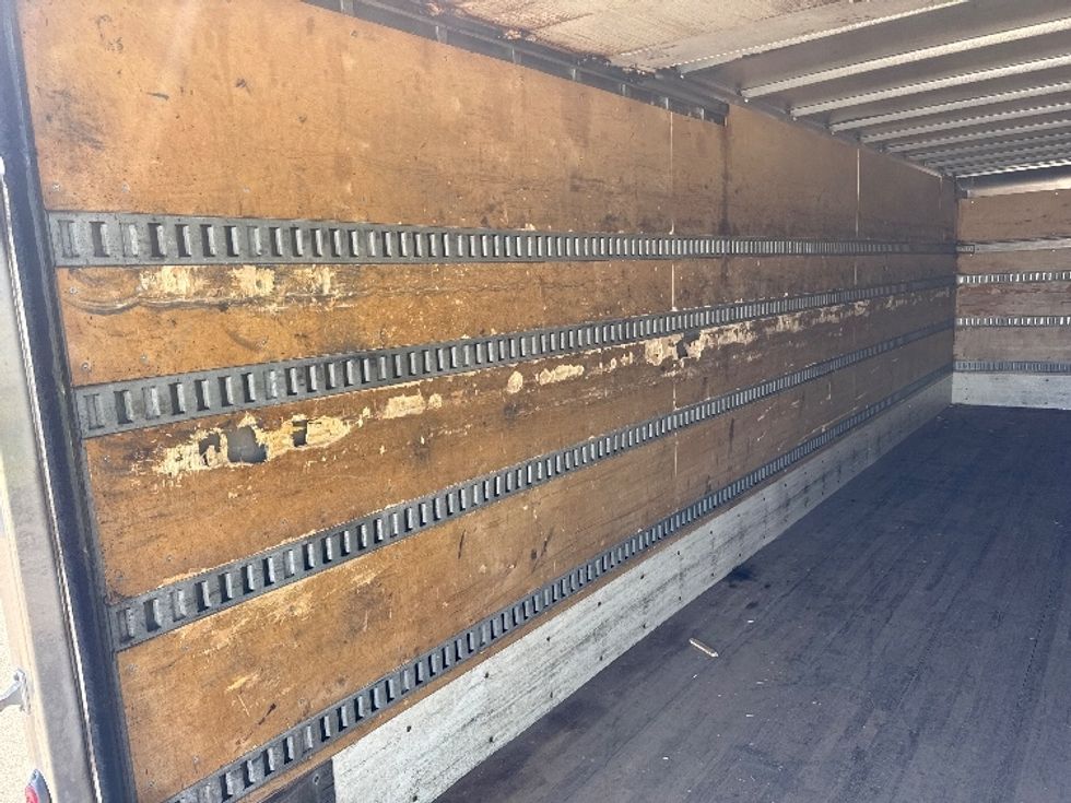 Medium Duty Box Truck-Light and Medium Duty Trucks-Hino-2014-338-Brooklyn Park-MN-212,953\n\t\tmiles-$ 31,500 - Image 11