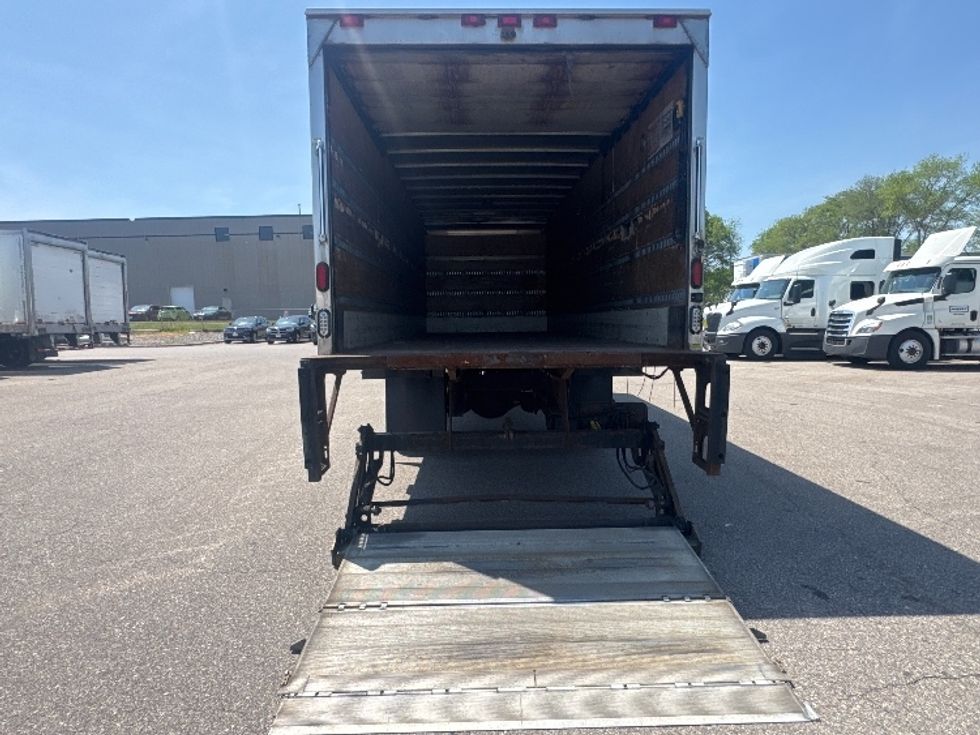 Medium Duty Box Truck-Light and Medium Duty Trucks-Hino-2014-338-Brooklyn Park-MN-212,953\n\t\tmiles-$ 31,500 - Image 9