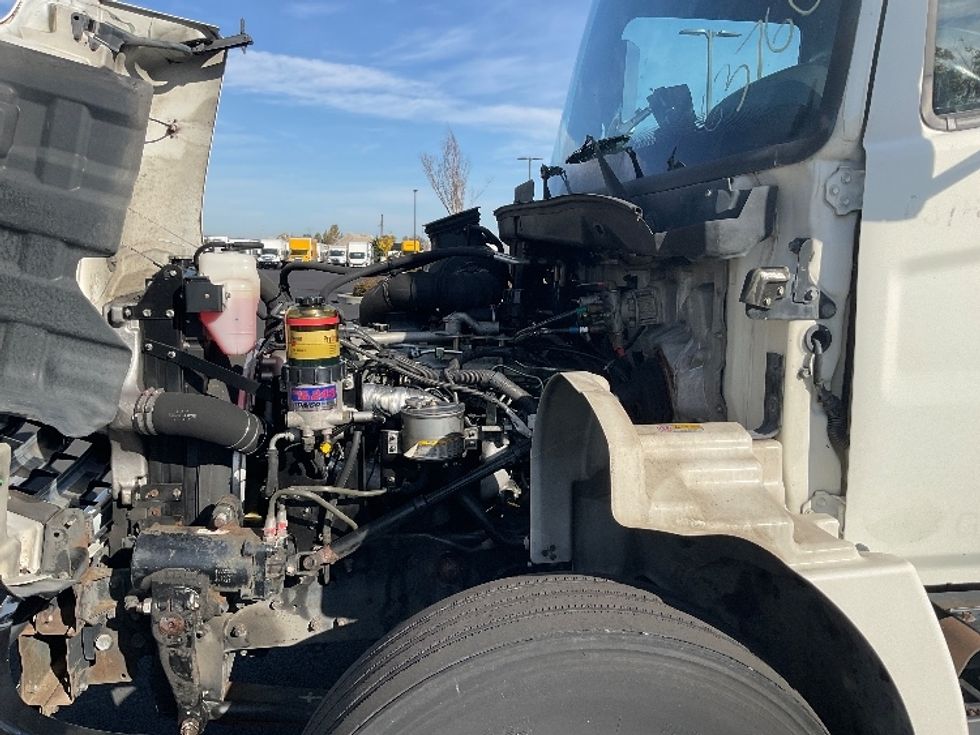 Medium Duty Box Truck-Light and Medium Duty Trucks-Hino-2014-338-Everett-WA-158,887\n\t\tmiles-$ 37,250 - Image 24