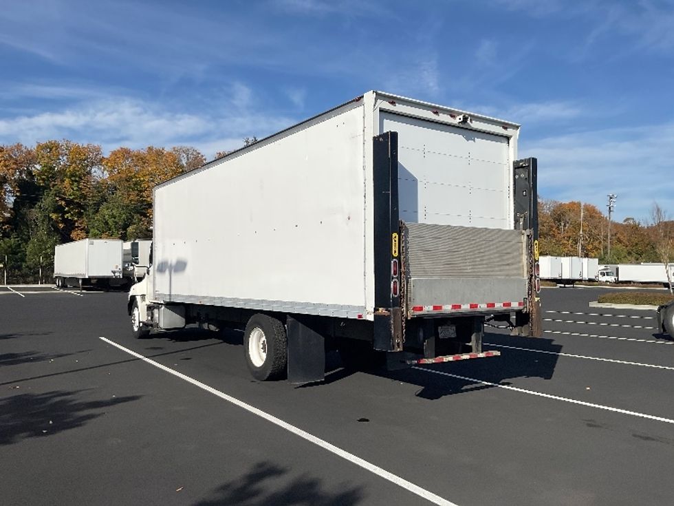 Medium Duty Box Truck-Light and Medium Duty Trucks-Hino-2014-338-Everett-WA-158,887\n\t\tmiles-$ 37,250 - Image 6