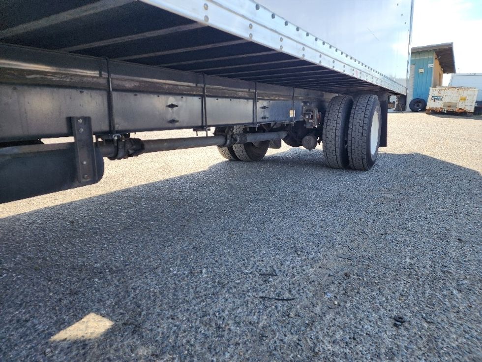 Medium Duty Box Truck-Light and Medium Duty Trucks-Hino-2014-338-West Sacramento-CA-177,389\n\t\tmiles-$ 36,000 - Image 5