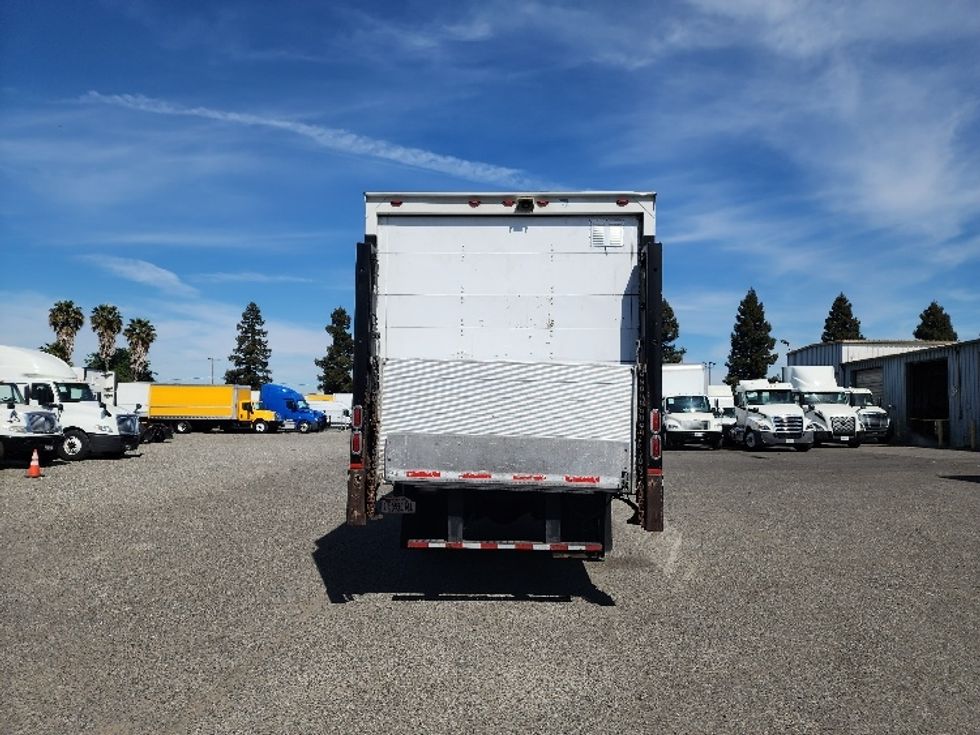 Medium Duty Box Truck-Light and Medium Duty Trucks-Hino-2014-338-West Sacramento-CA-177,389\n\t\tmiles-$ 36,000 - Image 7