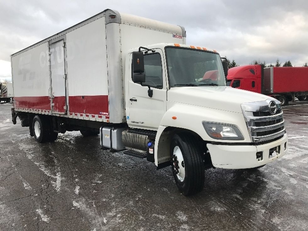 Medium Duty Box Truck-Light and Medium Duty Trucks-Hino-2015-268-Buffalo-NY-175,211\n\t\tmiles-$ 40,000 - Image 1