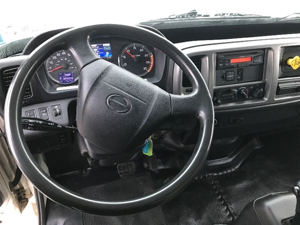 Medium Duty Box Truck-Light and Medium Duty Trucks-Hino-2015-268-Buffalo-NY-175,211\n\t\tmiles-$ 40,000 - Image 18