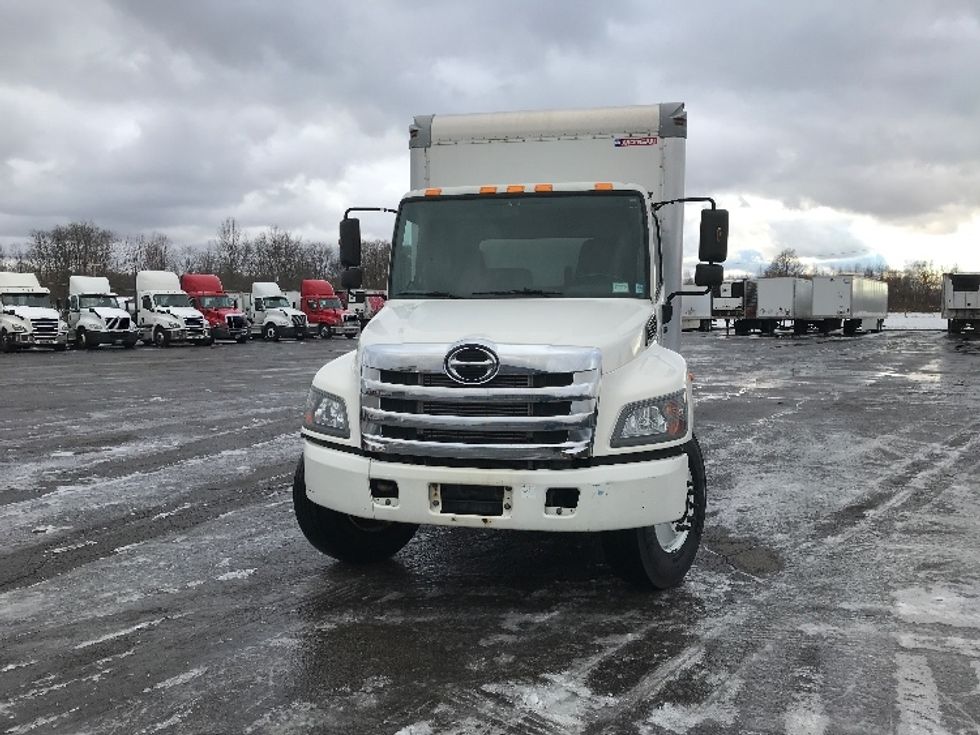 Medium Duty Box Truck-Light and Medium Duty Trucks-Hino-2015-268-Buffalo-NY-175,211\n\t\tmiles-$ 40,000 - Image 2