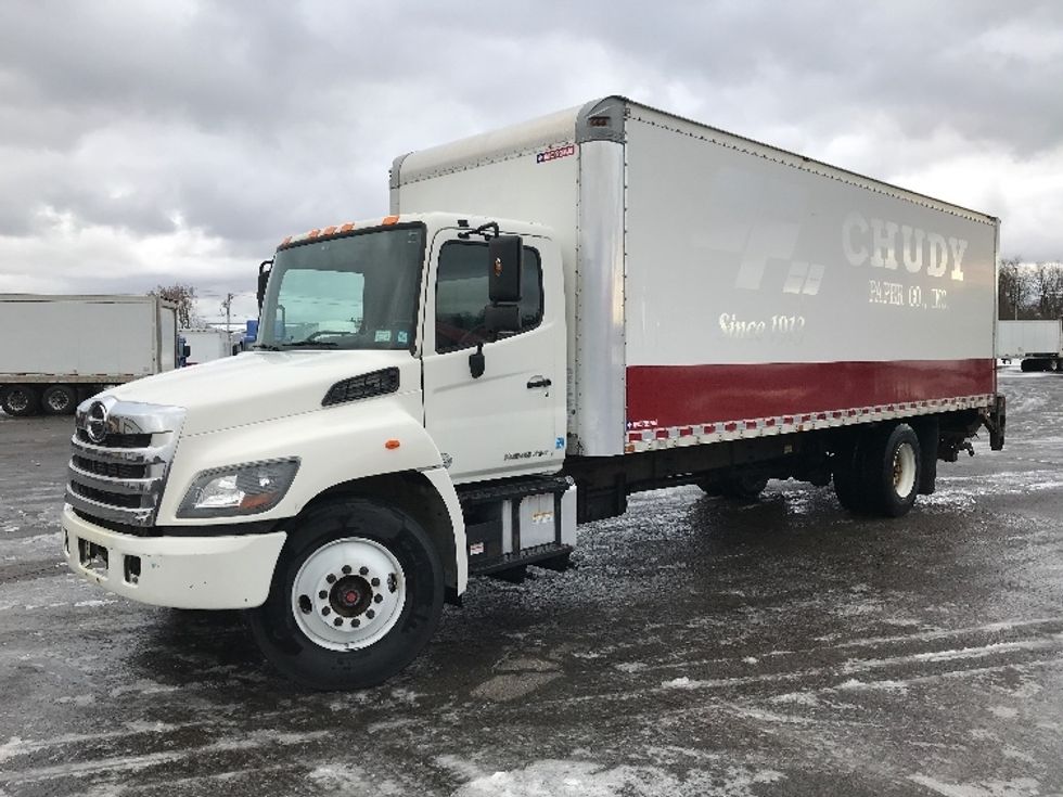 Medium Duty Box Truck-Light and Medium Duty Trucks-Hino-2015-268-Buffalo-NY-175,211\n\t\tmiles-$ 40,000 - Image 3