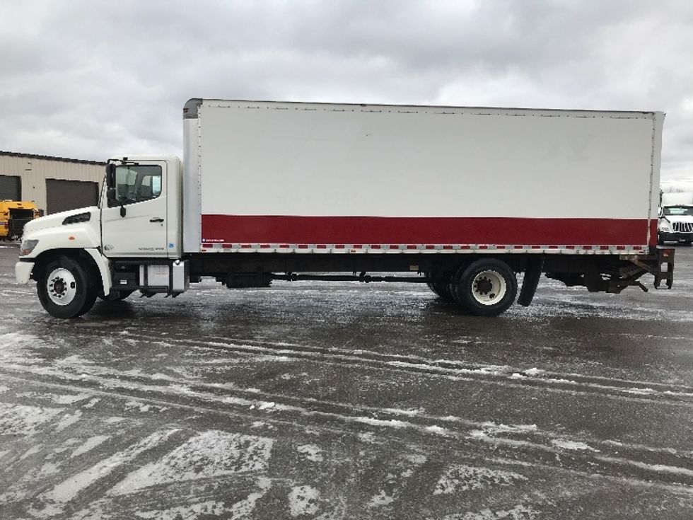 Medium Duty Box Truck-Light and Medium Duty Trucks-Hino-2015-268-Buffalo-NY-175,211\n\t\tmiles-$ 40,000 - Image 4