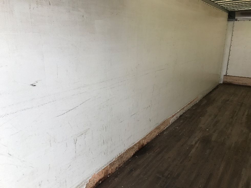 Medium Duty Box Truck-Light and Medium Duty Trucks-Hino-2015-268-Buffalo-NY-200,573\n\t\tmiles-$ 40,000 - Image 11