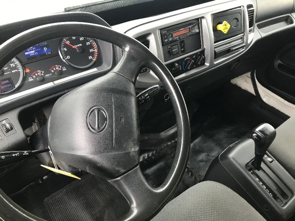 Medium Duty Box Truck-Light and Medium Duty Trucks-Hino-2015-268-Buffalo-NY-200,573\n\t\tmiles-$ 40,000 - Image 17