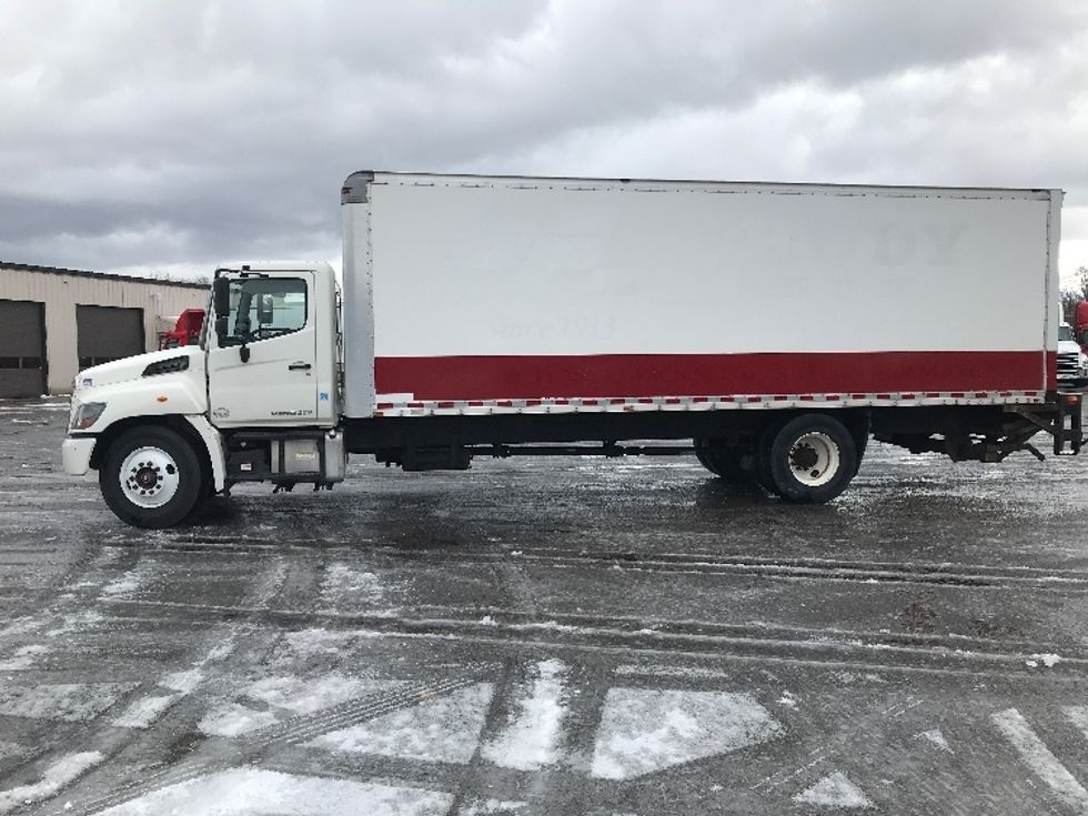 Medium Duty Box Truck-Light and Medium Duty Trucks-Hino-2015-268-Buffalo-NY-200,573\n\t\tmiles-$ 40,000 - Image 4