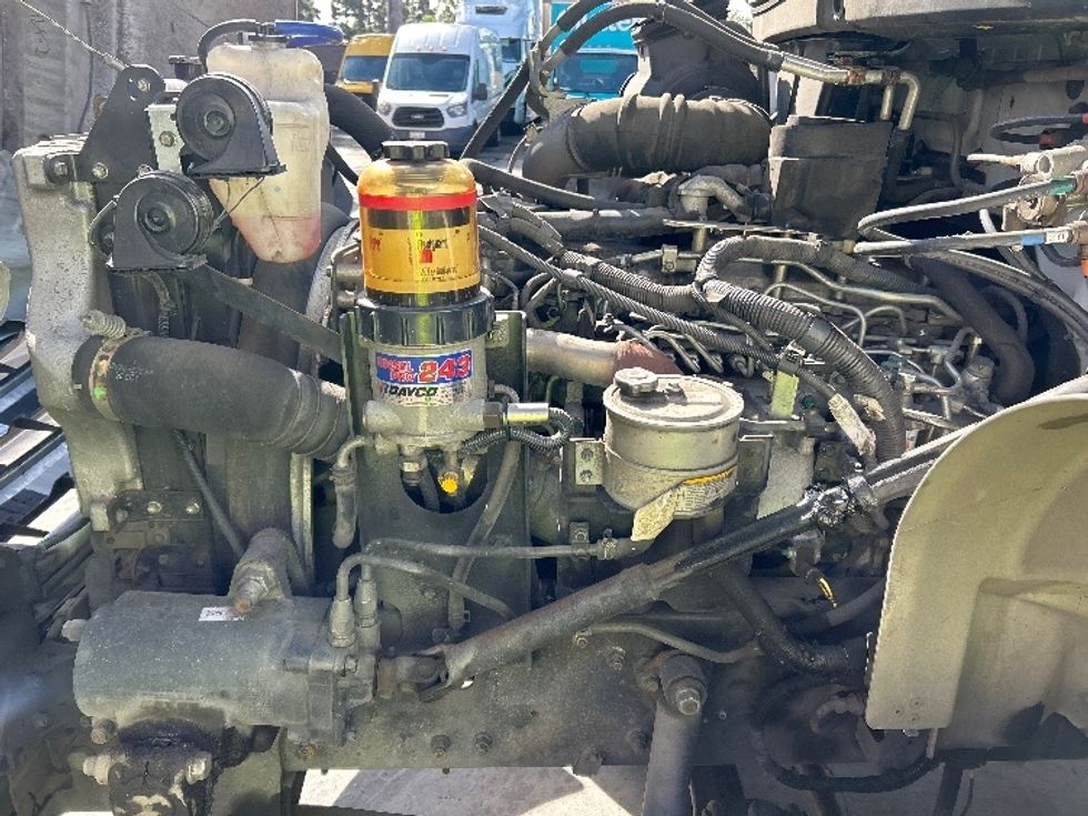 Medium Duty Box Truck-Light and Medium Duty Trucks-Hino-2015-268-Fontana-CA-229,925\n\t\tmiles-$ 38,500 - Image 23