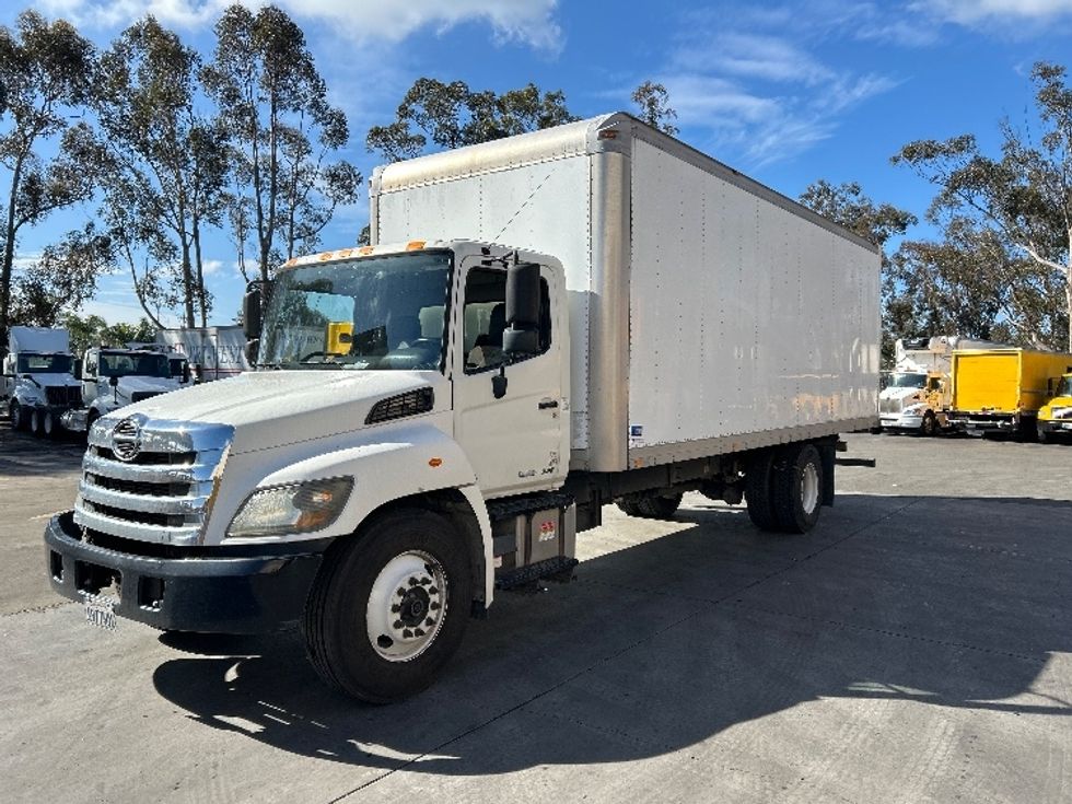 Medium Duty Box Truck-Light and Medium Duty Trucks-Hino-2015-268-Fontana-CA-229,925\n\t\tmiles-$ 38,500 - Image 3