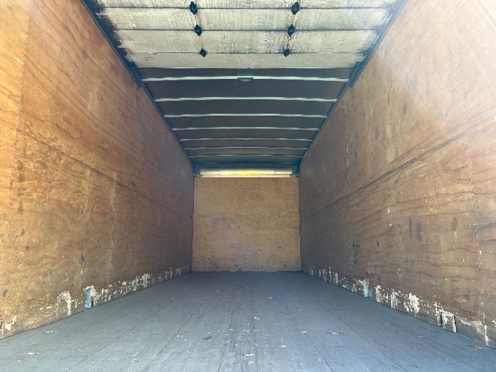 Medium Duty Box Truck-Light and Medium Duty Trucks-Hino-2015-268-Fontana-CA-229,925\n\t\tmiles-$ 38,500 - Image 8